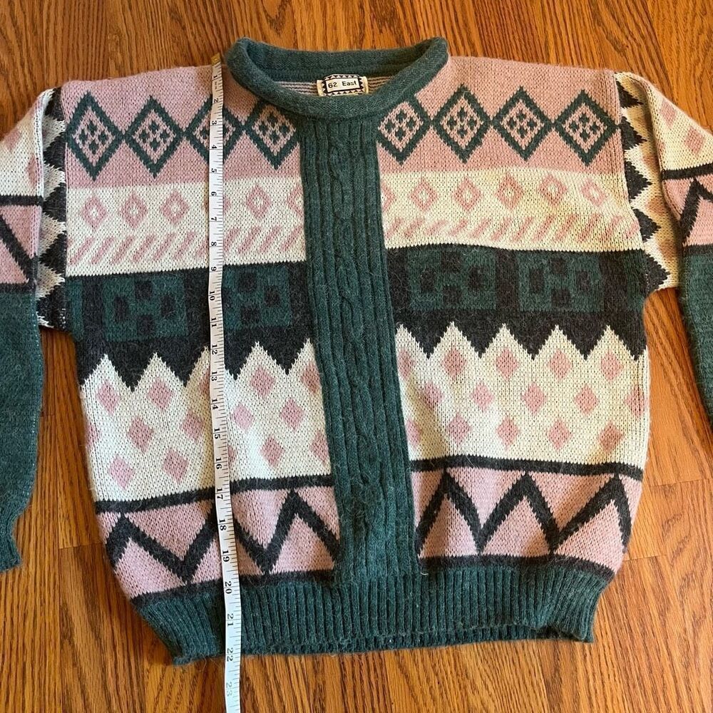 Vintage 62 East Geometric Pattern Rolled Neck Sweater Size Medium - Picture 5 of 7